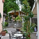 Artemis Hotel 3*