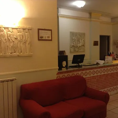 Hotell Artemis 3*
