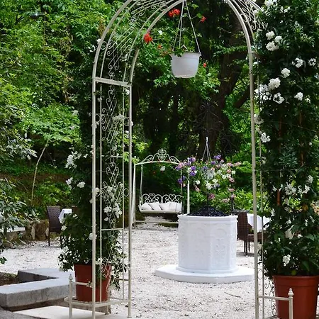 Hotell Artemis Nemi